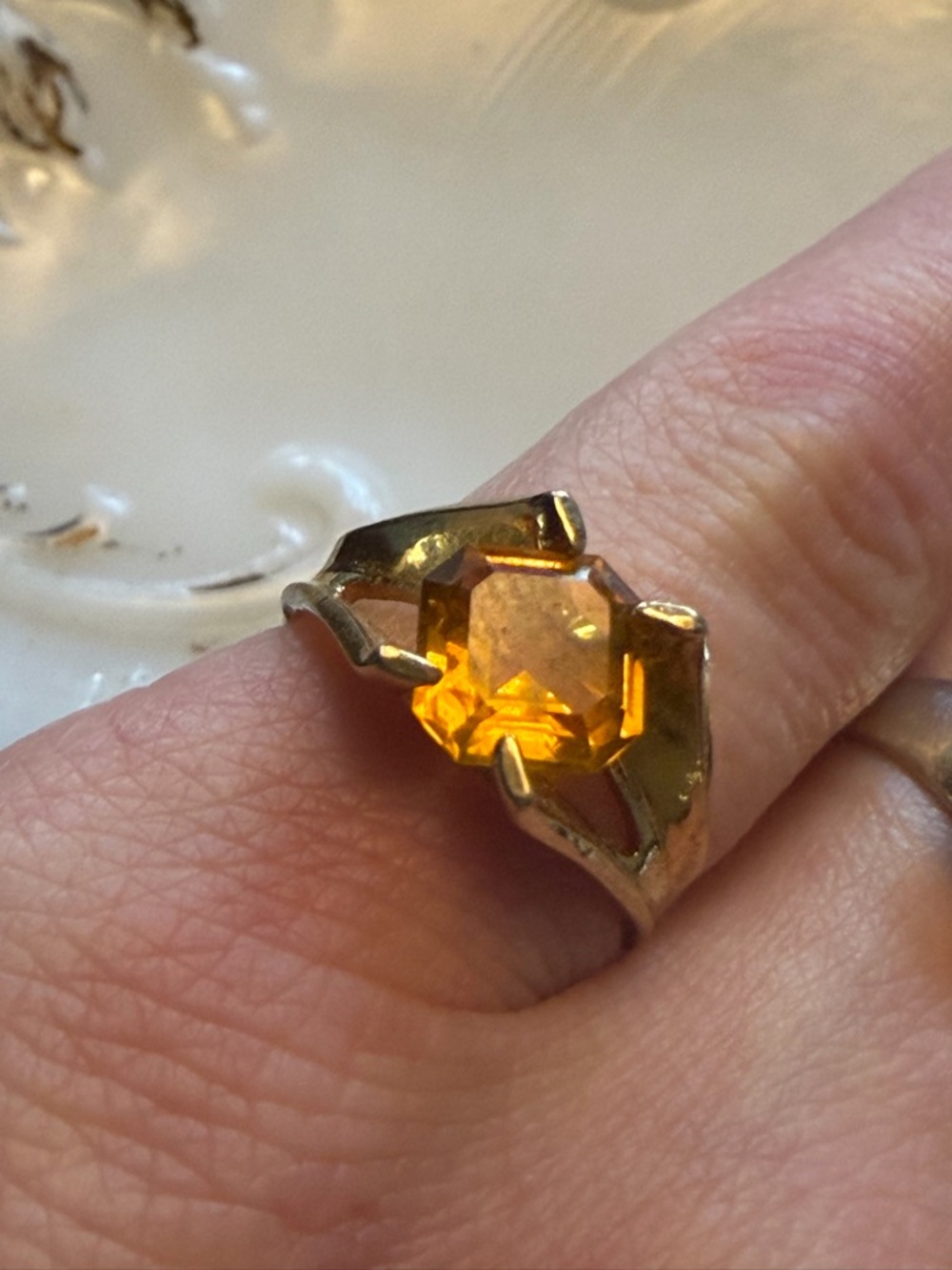 Vintage gold tone & topaz ring, size 4